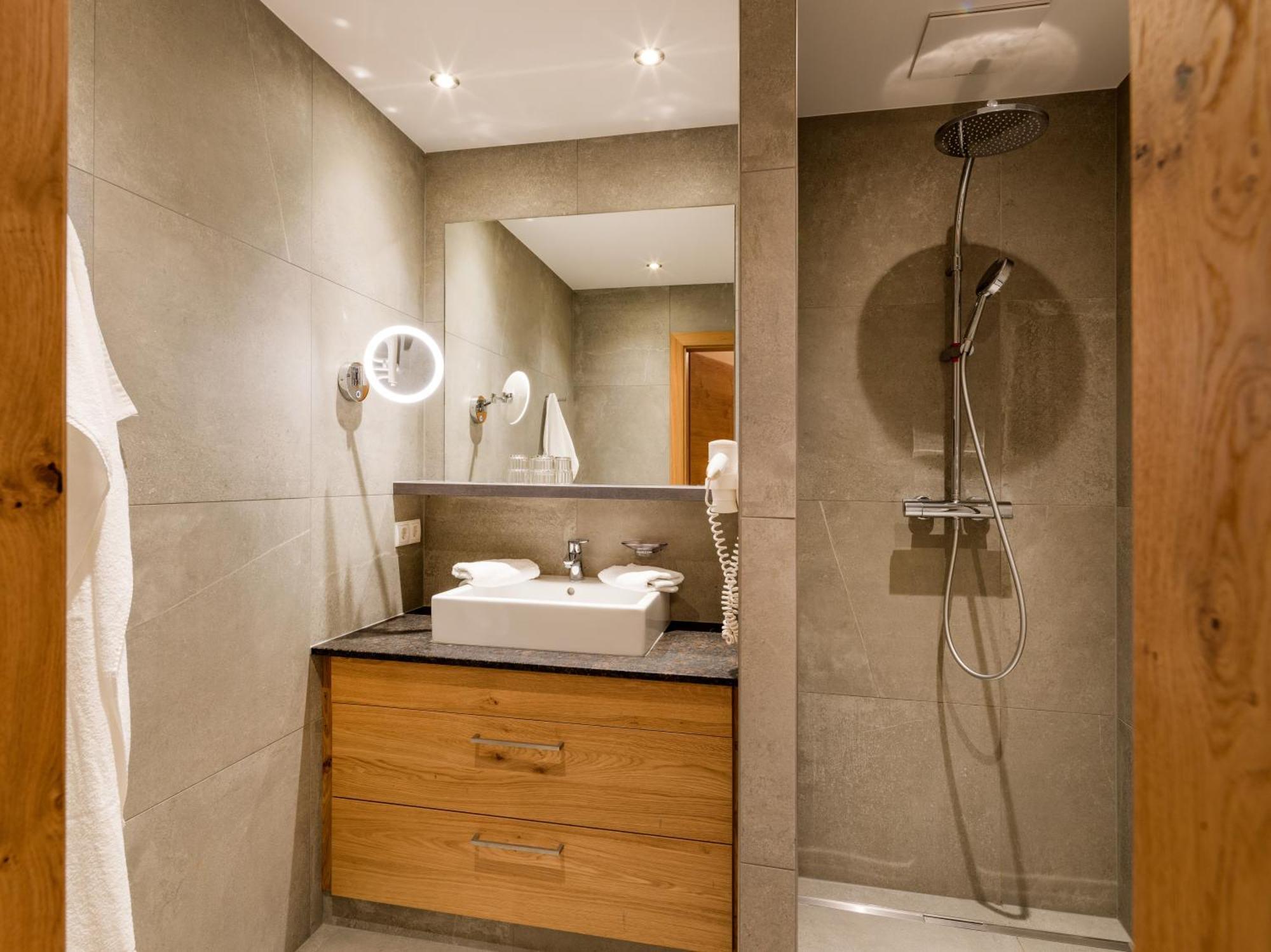 Hotel Kroneck Кирхберг Экстерьер фото