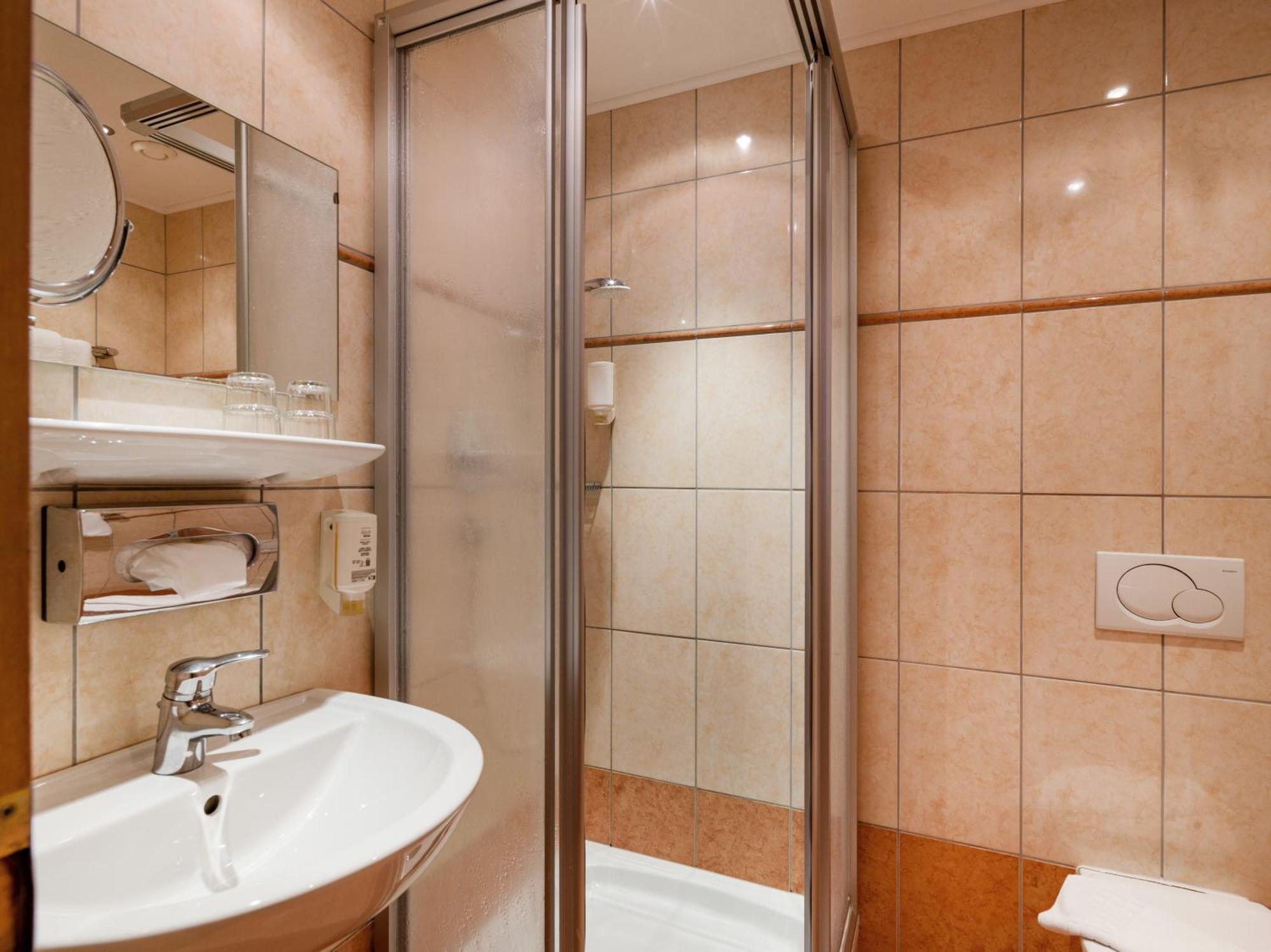 Hotel Kroneck Кирхберг Экстерьер фото